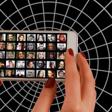 smartphone-1445487_1920 6 errores comunes del “trabajo en equipo a distancia”