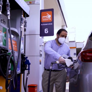 Autoservicio Repsol Repsol implementa sistema de autoservicio para el abastecimiento de combustible en estaciones de servicio