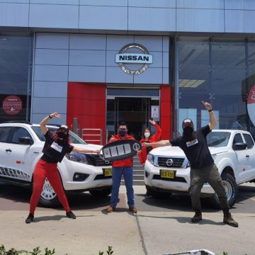 Los pilotos Fernanda Kanno y Alonso Carrillo descubren los destinos naturales del Perú con Nissan Frontier