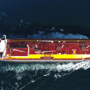 primer cargamento de GNL neutro en carbono (1) Total entrega su primera carga de gas natural licuado neutra en carbono