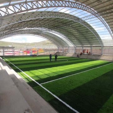 IMG_9441 Antapaccay entrego cancha sintética, loza deportiva y parque infantil a Tintaya Marquiri