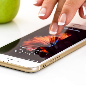 smartphone-1894723_1280 Cuarentena focalizada: ¿Con qué servicios y canales de atención cuenta Entel?