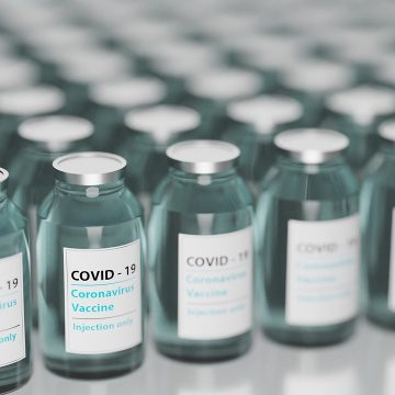vaccine-5895477_1280 Minsa distribuyó vacunas en primeros establecimientos de Lima y Callao donde se vacunará a profesionales de la salud contra la COVID-19