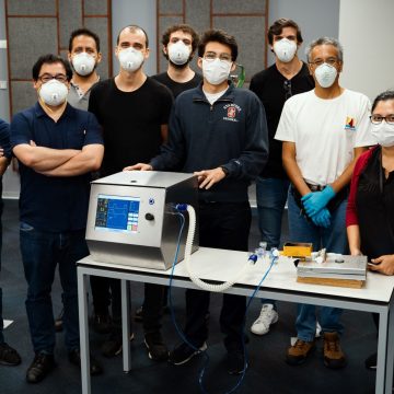 Equipo creador del ventilador mecánico Soluciones innovadoras contra la covid ganan Premio VUE 2021