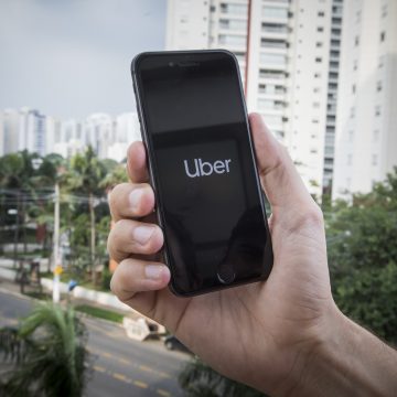 Uber se une como aliado y app oficial de movilidad de la Liga1 Betsson