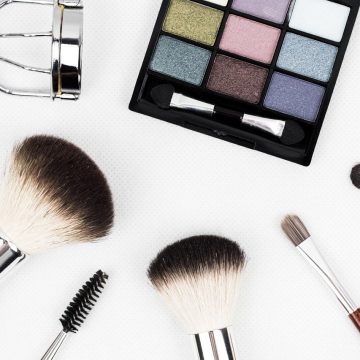 makeup-brushes-1761648_1280 La uña de gato de la Amazonía del Perú se abre paso en la industria cosmética