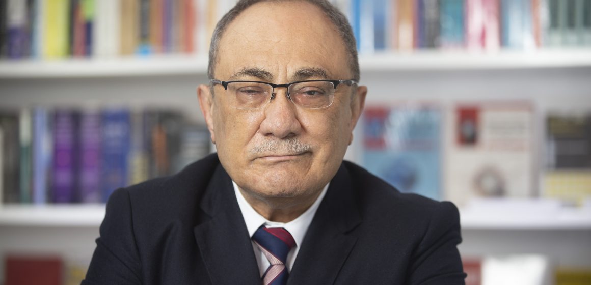 Idel Vexler (2) “El Moré, El Maestro” de docente de aula a ministro de Educación, Idel Vexler, llega gracias a Librerías Crisol