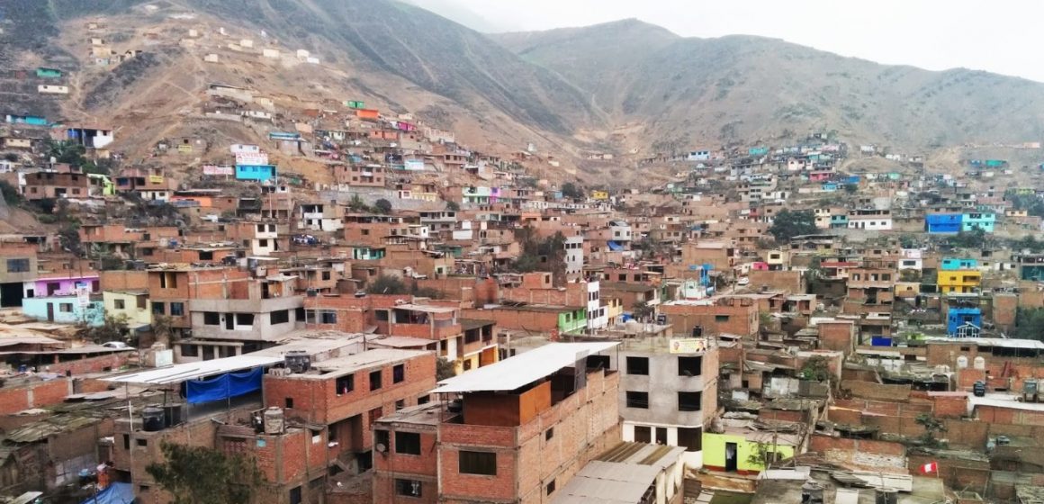 Cada año se construyen más de 84 mil hogares informalmente en el país