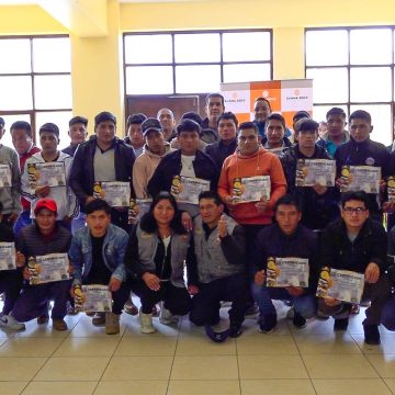 Huamachuco: minera Summa Gold certifica a jóvenes para trabajar como operadores de maquinaria pesada