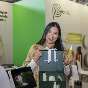 Biodiversidad peruana deslumbra en principal feria europea de cosmética natural