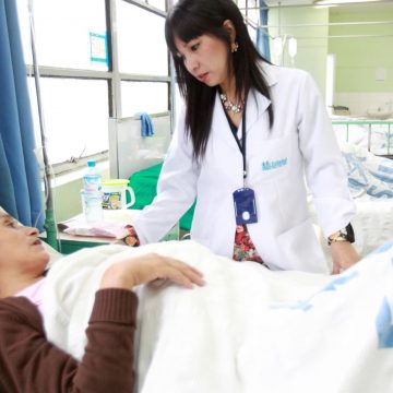 ¿Cuánto ha crecido la participación de la mujer peruana en el campo de la medicina?