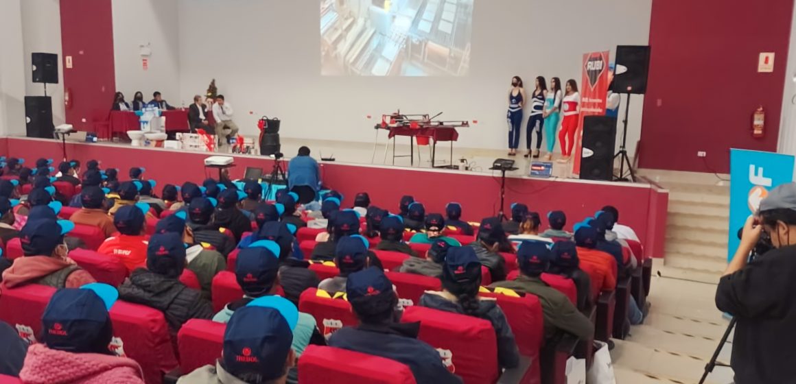 FOTO 1 - CONFERENCIAS TECNICAS PROVINCIAS 2023 CELIMA – TREBOL OFRECERÁ CAPACITACIONES TÉCNICAS GRATUITAS SOBRE INSTALACIÓN DE CERÁMICOS, SANITARIOS Y GRIFERÍAS A NIVEL NACIONAL