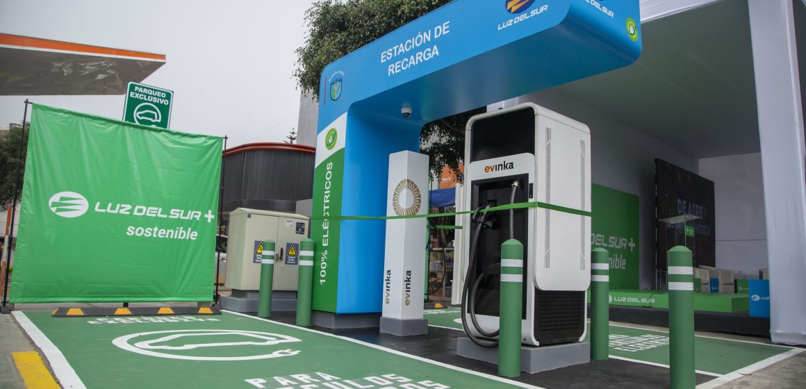 PRODUCE, Municipalidad de Miraflores y Luz del Sur inauguran estación de carga rápida para autos eléctricos