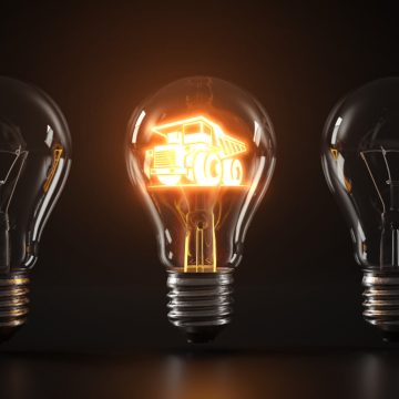 Standout Glowing Bulb Logo Mockup Hub de Innovación Minera del Perú implementa seis soluciones para la minería peruana
