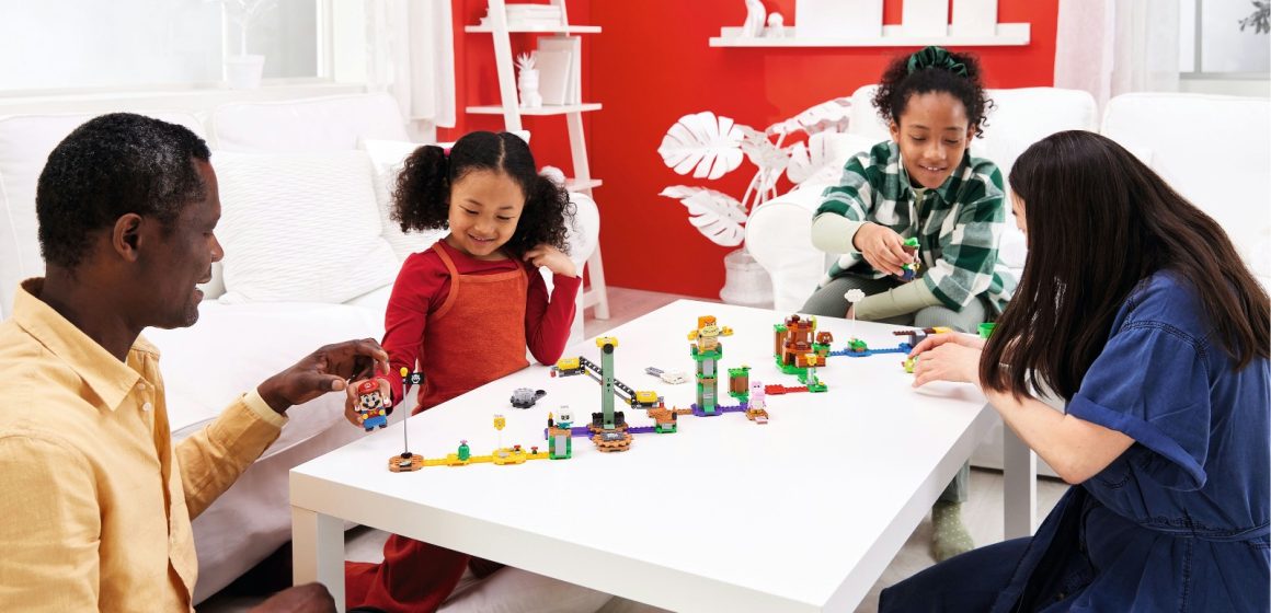 CONOCE LOS BENEFICIOS DE CONSTRUIR SETS CON PIEZAS COLECCIONABLES