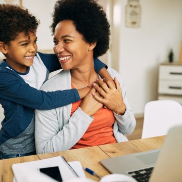 Mamá Emprendedora: 5 recomendaciones para impulsar el crecimiento de tu negocio