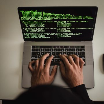 ¿Estás buscando trabajo online?: Conoce estos 4 consejos para resguardar tu información personal de los ciberdelincuentes