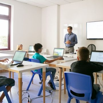Cuatro claves sobre la importancia de las certificaciones en una organización educativa