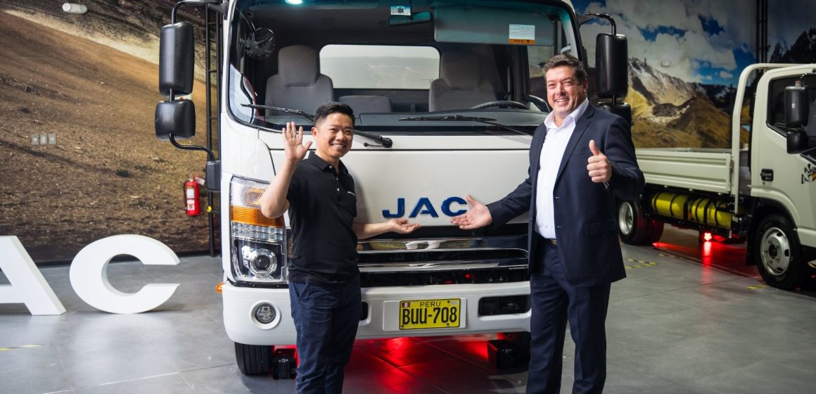 JAC 01 JAC Camiones: inaugura nueva tienda en Lima Norte y presenta su primer vehículo 100 % eléctrico