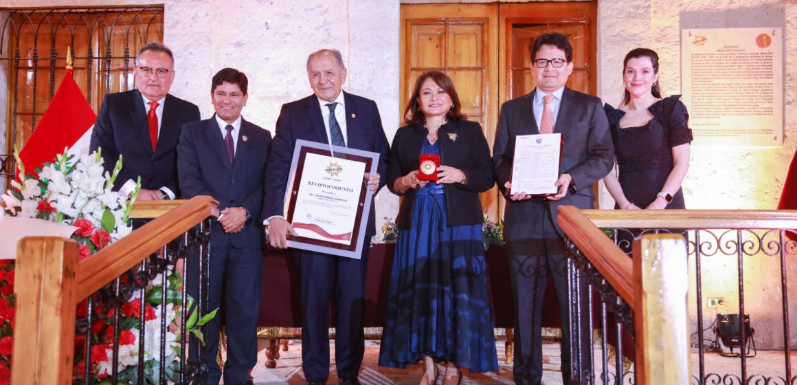 Excelencia Empresarial: Jorge Rodríguez Rodríguez es reconocido por su contribución al desarrollo empresarial