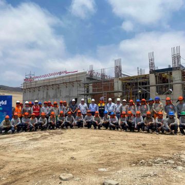 NP Fotografiìa-construccioìn-equipo-reunido Nuevo Data Center de Gtd en Lima iniciará operaciones en agosto