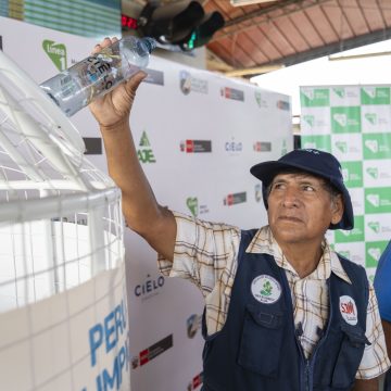 DSC01660 Grupo AJE y Línea 1 del Metro de Lima suman 13 puntos de acopio para reciclar botellas PET en las principales estaciones