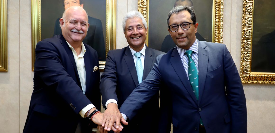 Roberto de la Tore es elegido nuevo presidente de la Cámara de Comercio de Lima Roberto de la Tore es elegido nuevo presidente de la Cámara de Comercio de Lima