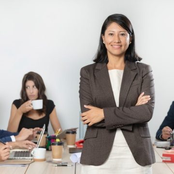 ¿Jefe o líder? 5 cualidades que buscan los centennials en sus líderes