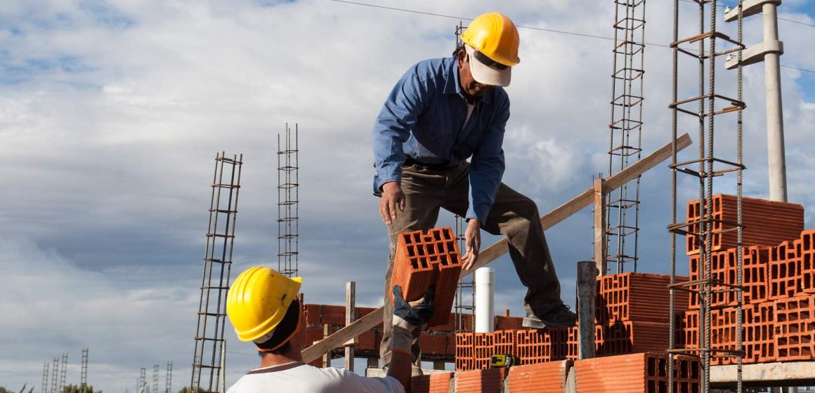 construccion iec 76 Capeco: «Construcción sube en primer trimestre, pero urgen medidas para mantener crecimiento»