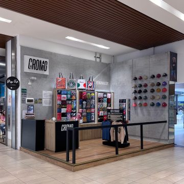 WhatsApp Image 2024-07-03 at 3.22.29 PM CROMO la marca de polos peruanos inaugura espacio en el Jockey Plaza