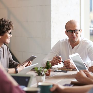 pexels-fauxels-3184299 3 generaciones en el ámbito laboral: ¿cómo gestionar la diversidad?