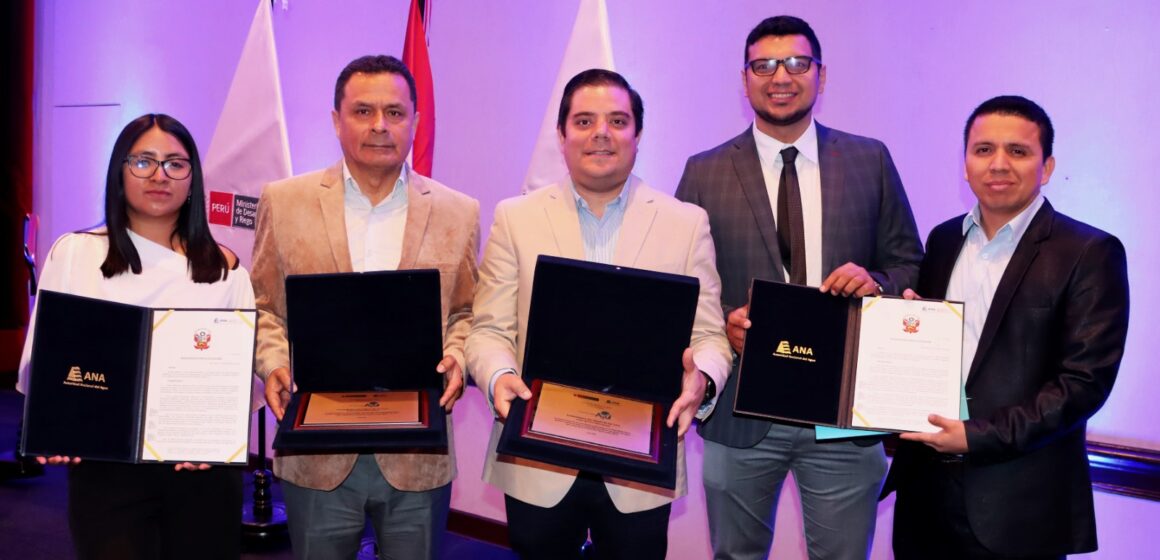 Certificado Azul ISM recibe el Certificado Azul tras reducir 194 millones de litros de agua en sus plantas de Huaura y Arequipa