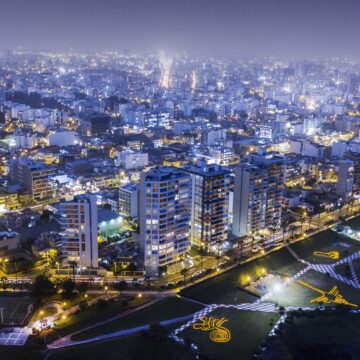 Ciudad iluminada Lima_LDS (1) Luz del Sur informó que el corte de energía fue producto de una falla asociada a una central de generación eléctrica, ajena a su operación