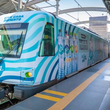 Loa en Metro de Lima 2 Agua Loa: Refresca el viaje de los pasajeros de la Línea 1 del Metro de Lima con sus nuevas presentaciones, aguas saborizadas y con gas