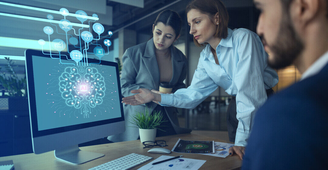 Foro Económico Mundial: 41% de las empresas piensa cambiar a trabajadores por Inteligencia Artificial en el 2030