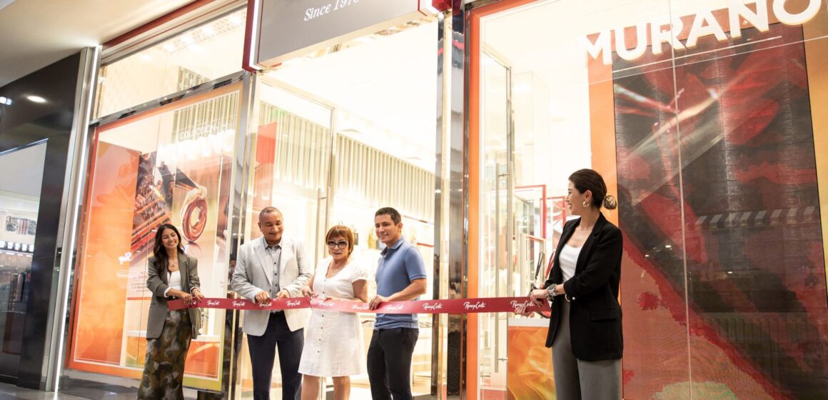 Renzo Costa presenta su nuevo formato de tienda en C.C.  Plaza Norte.