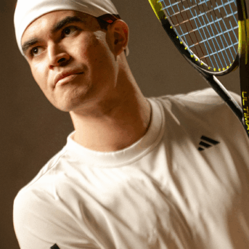 Diego Elías el N°1 del squash peruano hace historia junto a su primer entrenador, su papá