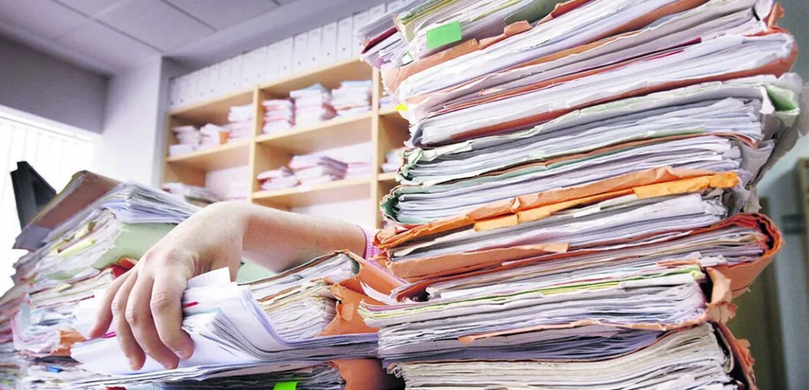 Digitaliza tu empresa: cinco beneficios clave para ahorrar recursos y cuidar el planeta