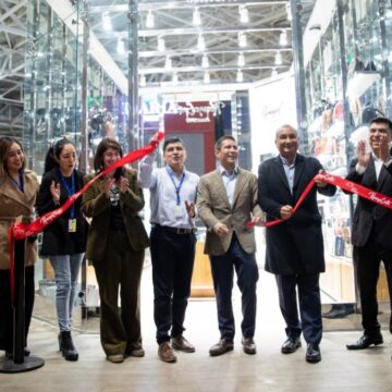 Renzo Costa abre su nueva tienda en el Aeropuerto Internacional Jorge Chávez
