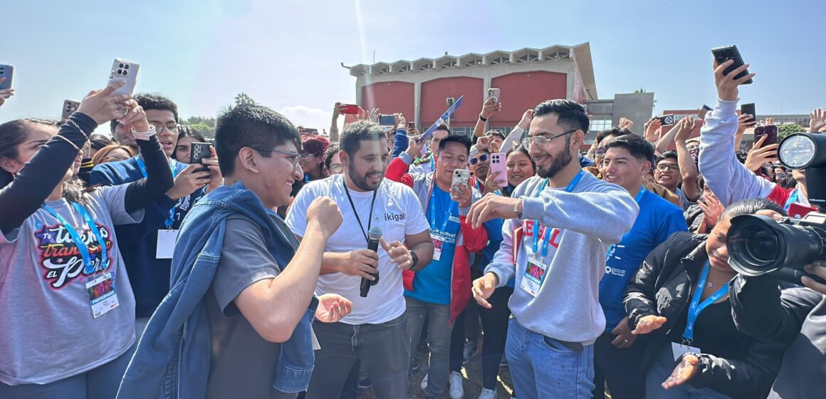 CADE Universitario 2025: estudiantes técnicos proponen ideas para fortalecer la democracia en el Perú
