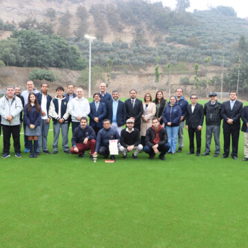 4-1 Histórico: Inauguran la primera cancha escolar con certificación FIFA Quality Pro en el Perú