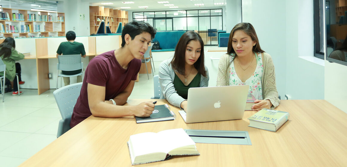Universidad Continental transforma su modelo educativo con BlueSpace: El futuro de la educación híbrida en Perú