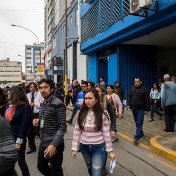 ¿Cuándo evacuar y cuándo permanecer en tu lugar durante un sismo? Recomendaciones clave para tu seguridad y la de tu familia