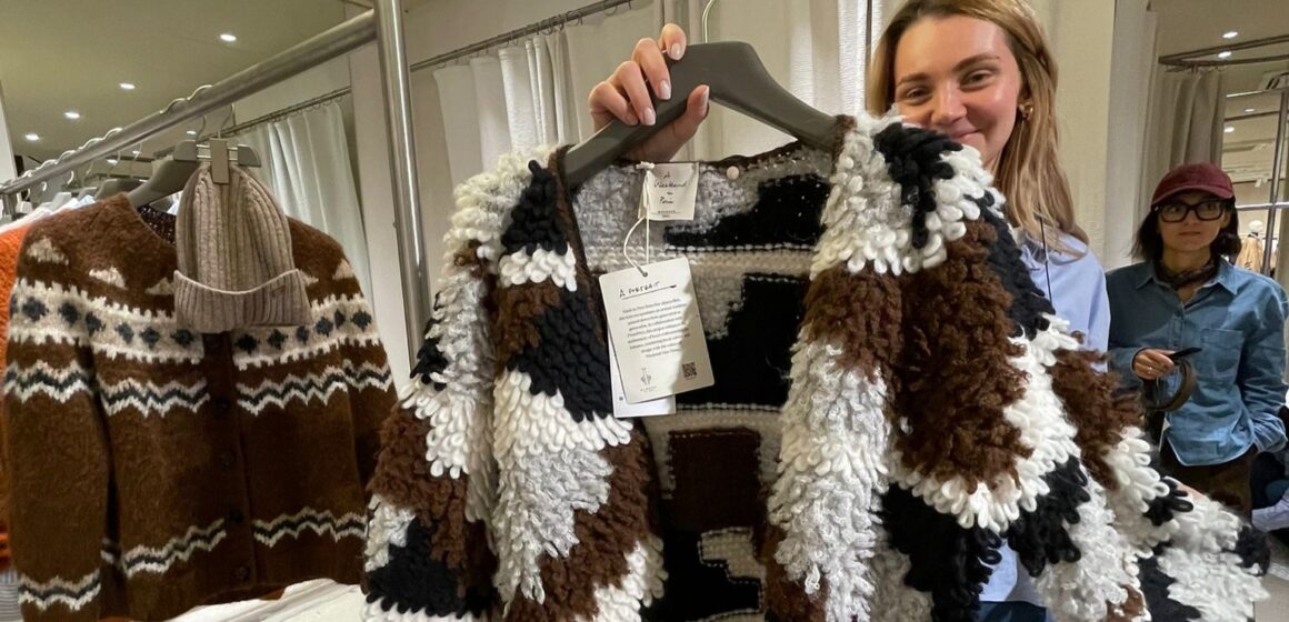 Artesanas de Puno llevan la alpaca al mercado europeo a través de la marca de lujo Max Mara con apoyo de PROMPERÚ