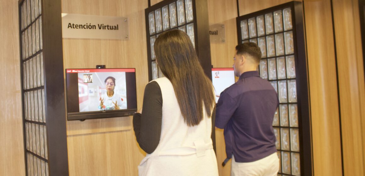 Pensando en la experiencia del Cliente, Claro Perú inaugura su primer Centro de Autoatención