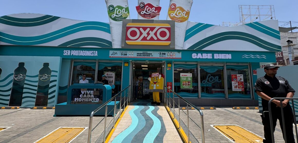 021 Agua LOA y OXXO, inauguran primera tienda insignia en el sur del Perú