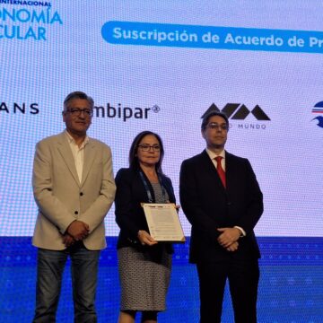 MINAM otorga nuevo reconocimiento a Austral Group por su compromiso con la economía circular