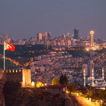 Grupo de profesionales de la Comunidad Andina ganan becas de estudios de posgrado en universidades de Türkiye