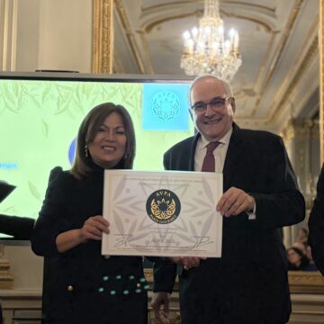 WhatsApp Image 2025-12-03 at 6.30.15 PM Tés e infusiones del Perú alcanzan reconocimiento global en el Concurso de Tés del Mundo en París