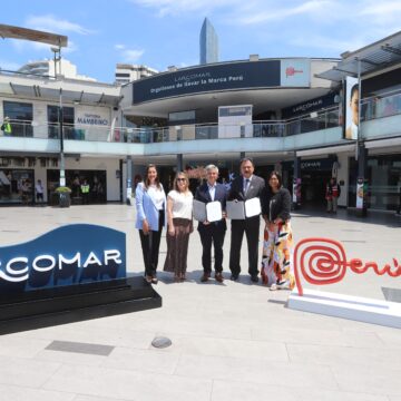IMG_4756 Larcomar recibe la licencia de Marca Perú y reafirma su compromiso con el desarrollo del distrito, el país y sus visitantes